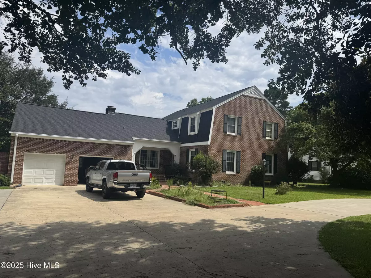 New Bern, NC 28562,236 Shoreline DR
