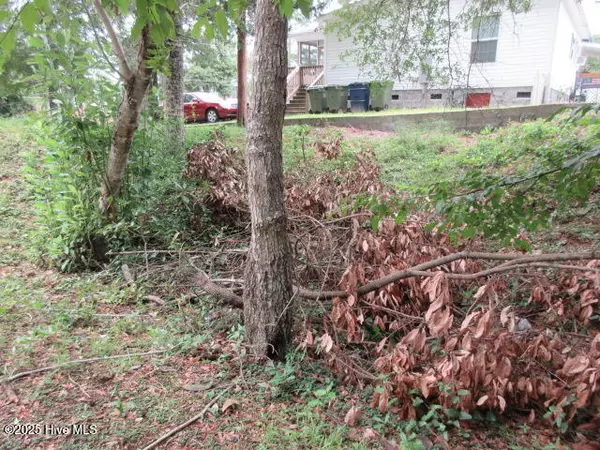 Emerald Isle, NC 28594,311 Hancock DR