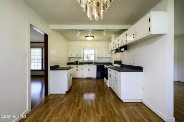 New Bern, NC 28562,3706 Lavenham RD
