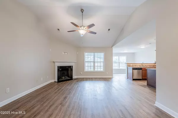 Jacksonville, NC 28546,227 Merin Height RD