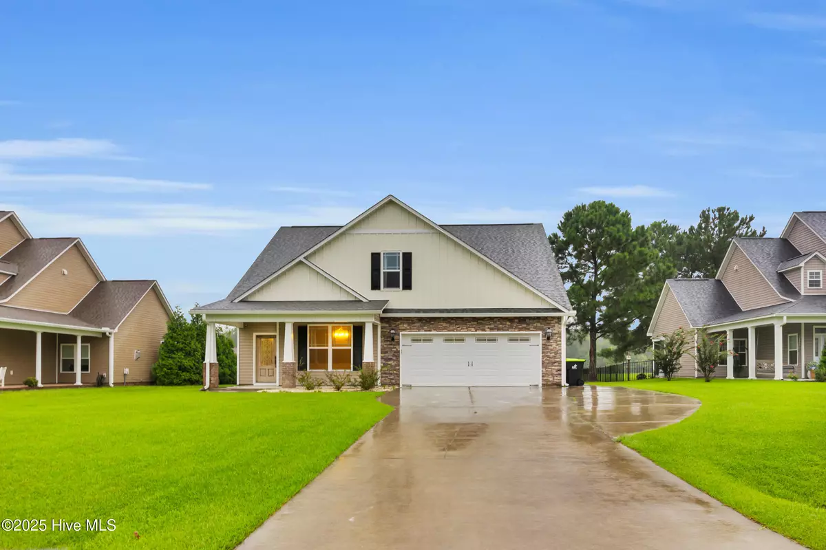 New Bern, NC 28560,405 Antioch Lakes RD