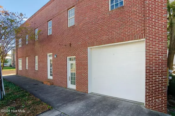 319 N 4th ST #Ste C, Wilmington, NC 28401