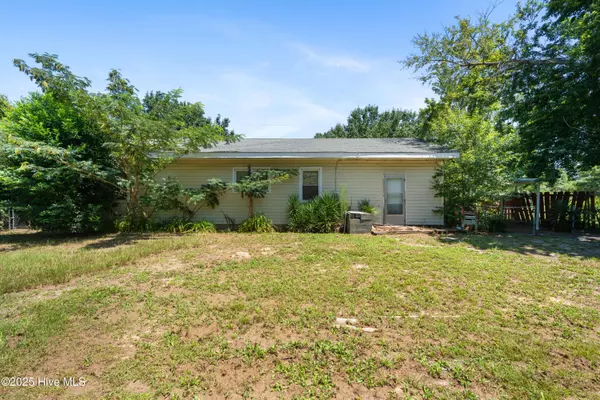 Laurinburg, NC 28352,17241 Hurley DR