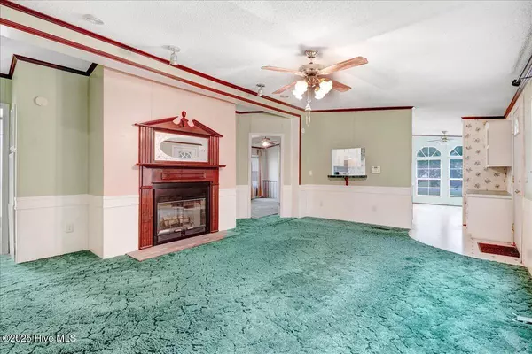 Goldsboro, NC 27534,812 Ditchbank RD