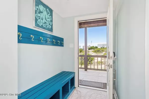 Emerald Isle, NC 28594,2506 Ocean DR #B1