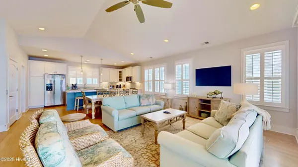 Kure Beach, NC 28449,305 Red Lewis DR