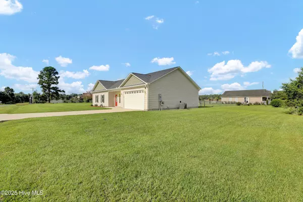 Pink Hill, NC 28572,122 Watering Pond RD