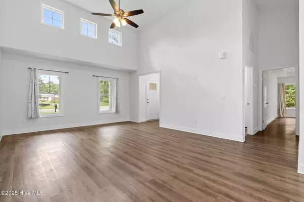 Calabash, NC 28467,590 Boundary Loop RD NW