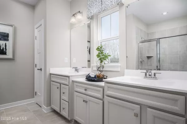 Navassa, NC 28451,4017 Farmfield DR
