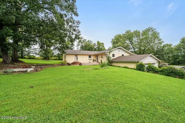 Bennett, NC 27208,8422 Nc Highway 22 42