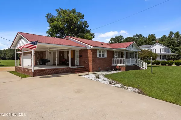 Trenton, NC 28585,322 W Jones ST