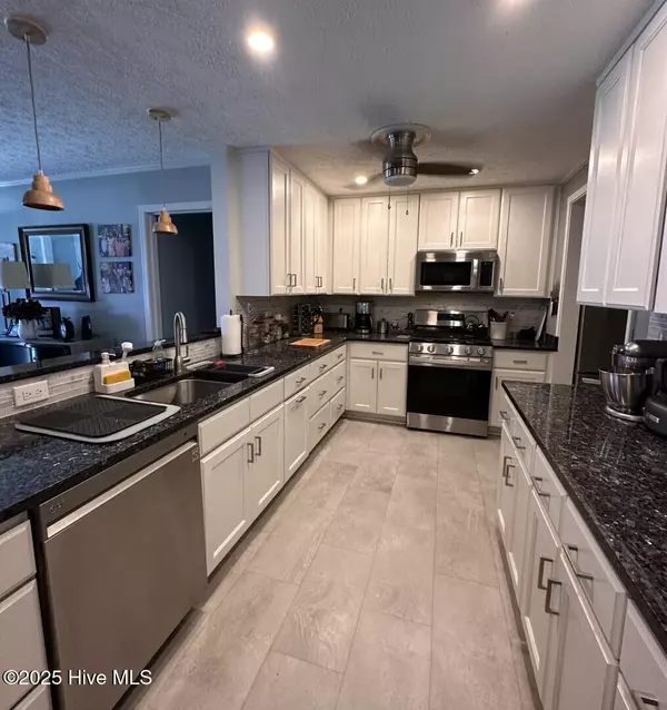 Wilmington, NC 28412,915 Midland DR
