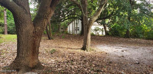 Wilmington, NC 28412,915 Midland DR