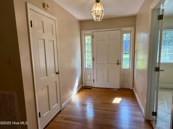 Laurinburg, NC 28352,703 Morrison LN