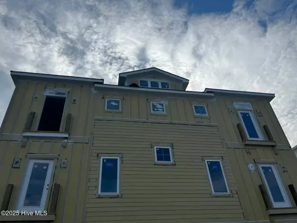 Holden Beach, NC 28462,105 Ocean BLVD W