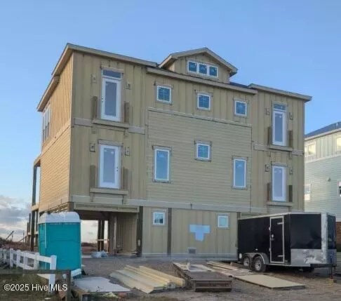 105 Ocean BLVD W, Holden Beach, NC 28462