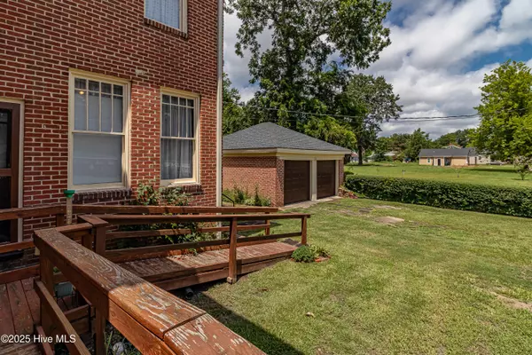 Goldsboro, NC 27530,515 E Walnut ST