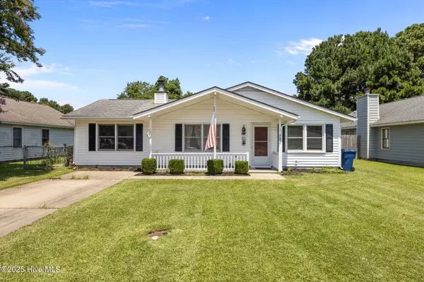 707 Badger LN, Havelock, NC 28532