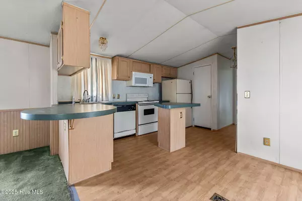 Columbia, NC 27925,148 Rhodes DR
