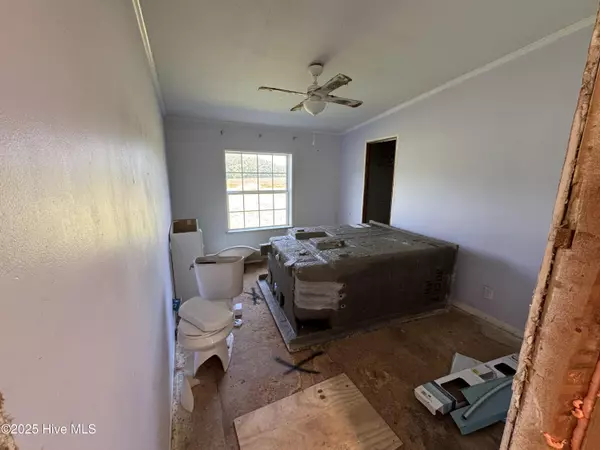Gates, NC 27937,224 Hazelton RD