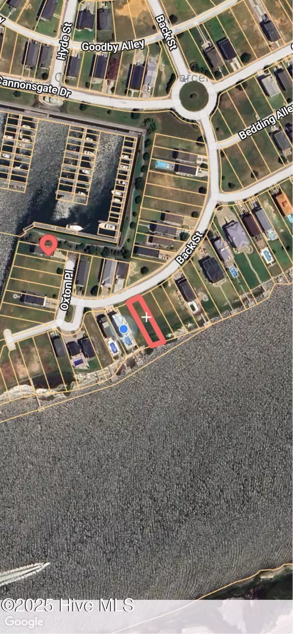 221 Back ST, Newport, NC 28570