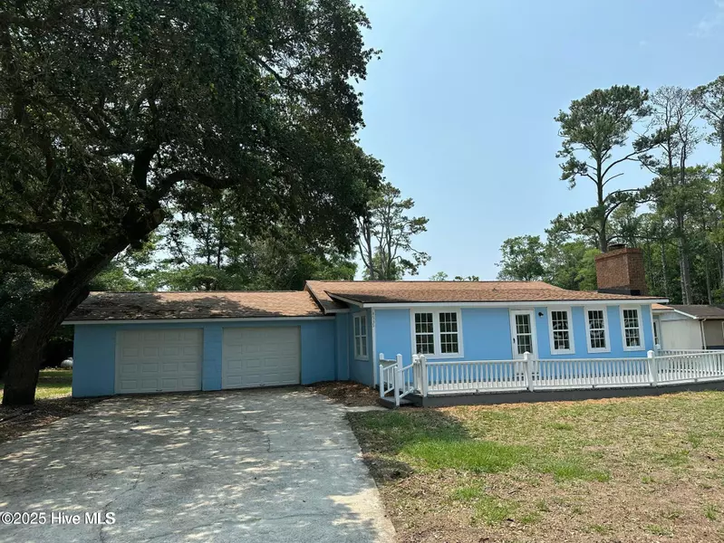 4735 Cedar LN SW, Ocean Isle Beach, NC 28469