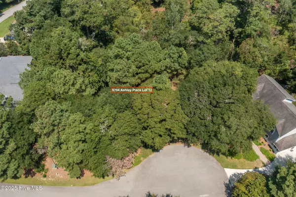 9704 Ashley PL, Emerald Isle, NC 28594