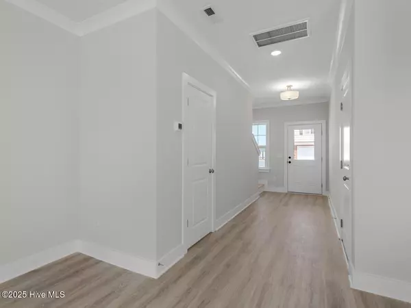 Surf City, NC 28445,206 Triton LN
