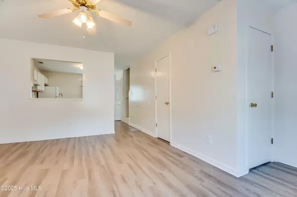 Jacksonville, NC 28546,204 Meadowbrook LN