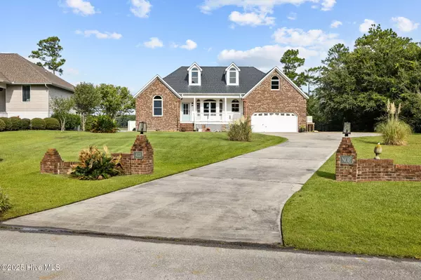 Beaufort, NC 28516,413 Pelican Harbor RD