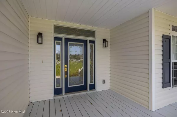 Swansboro, NC 28584,308 Duck HVN