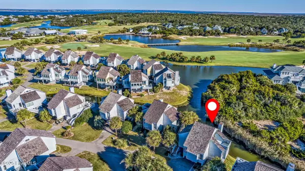 Bald Head Island, NC 28461,305 S Bald Head Wynd #17