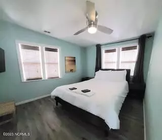 Carolina Beach, NC 28428,208 Woody Hewett AVE #Unit A