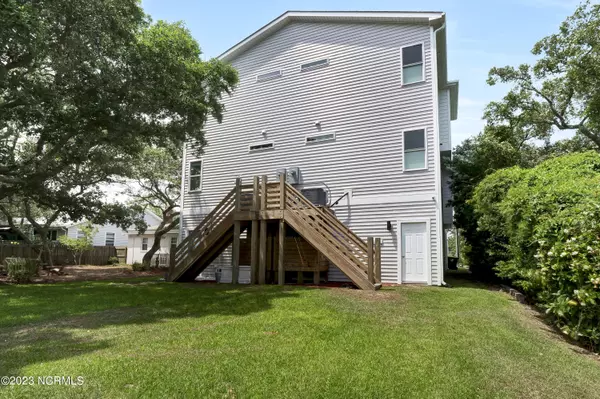 Carolina Beach, NC 28428,305 Fayetteville AVE #Unit 1