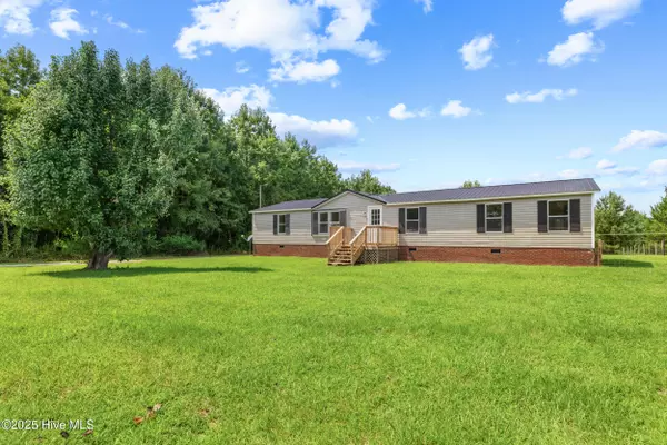 Richlands, NC 28574,295 Francktown RD