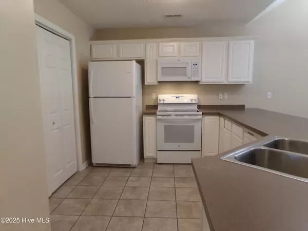 New Bern, NC 28560,421 Nordhoff ST