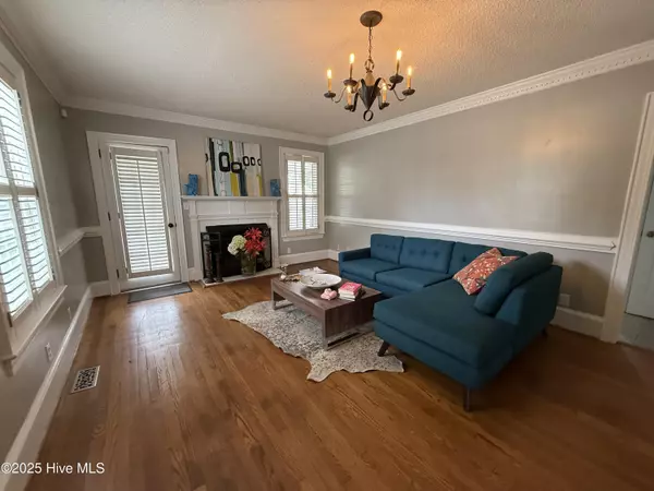 Clinton, NC 28328,316 Sampson ST