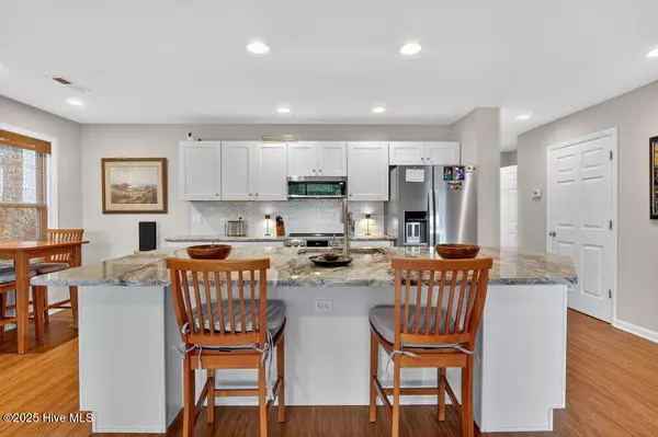 Southport, NC 28461,3350 Club Villas DR #502