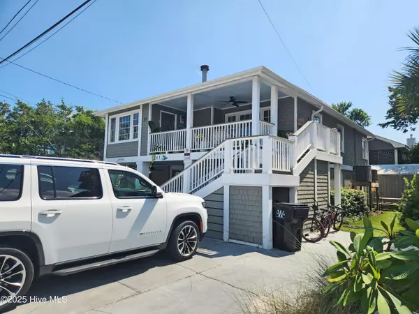 Wrightsville Beach, NC 28480,21 W Henderson ST #A&B