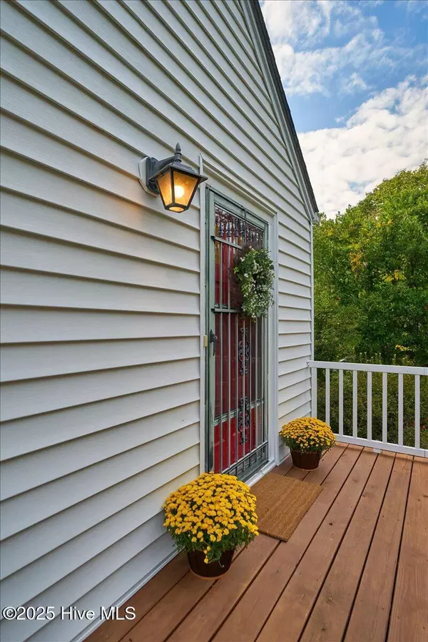 Southern Pines, NC 28387,240 E Ohio AVE