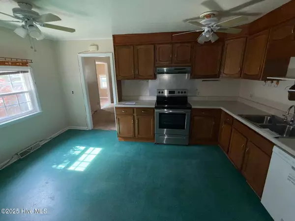 Jacksonville, NC 28540,500 Nelson DR