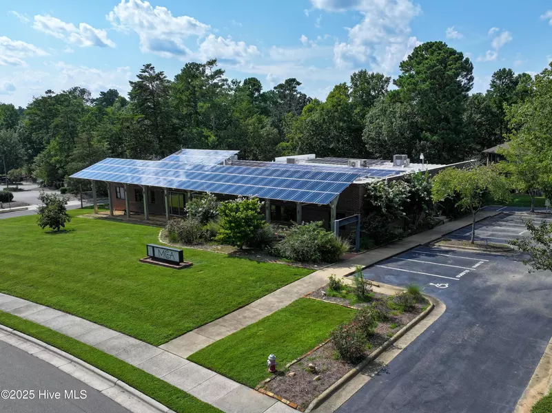 605 Eastowne DR, Chapel Hill, NC 27514