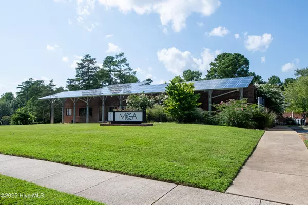 Chapel Hill, NC 27514,605 Eastowne DR