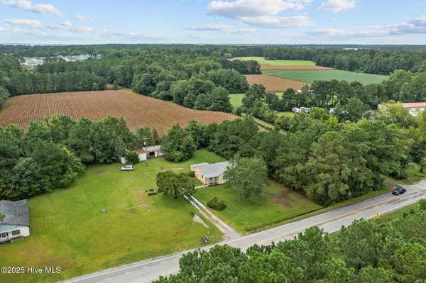 195 Queens Creek RD, Swansboro, NC 28584