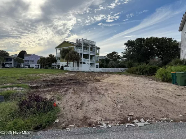 Kure Beach, NC 28449,129 Clementree LN