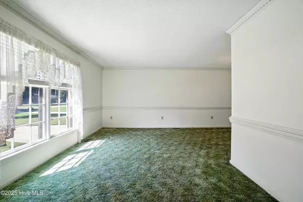 Elizabeth City, NC 27909,107 Inlet DR