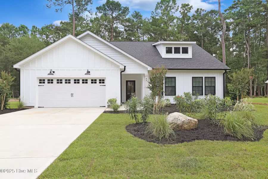 82 Northeast DR NW, Calabash, NC 28467