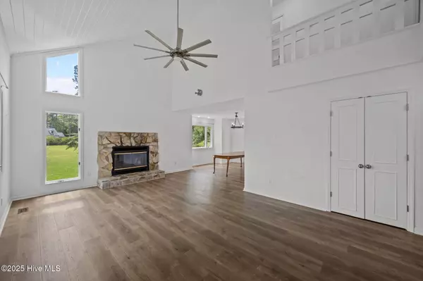 Oriental, NC 28571,3003 Sloop DR