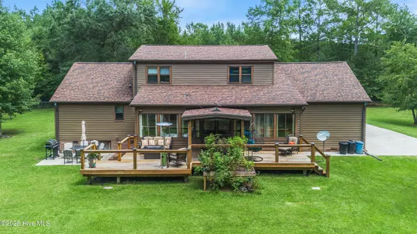 Burgaw, NC 28425,275 Curtis DR