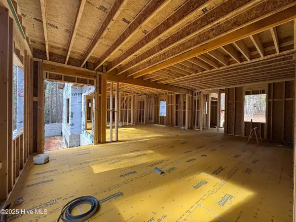 Southern Pines, NC 28387,239 Hill RD